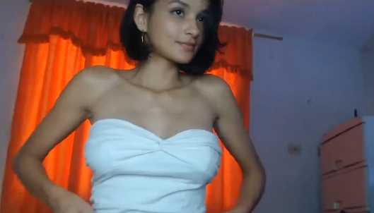 Stunning Latina Teen Lactating On Webcam